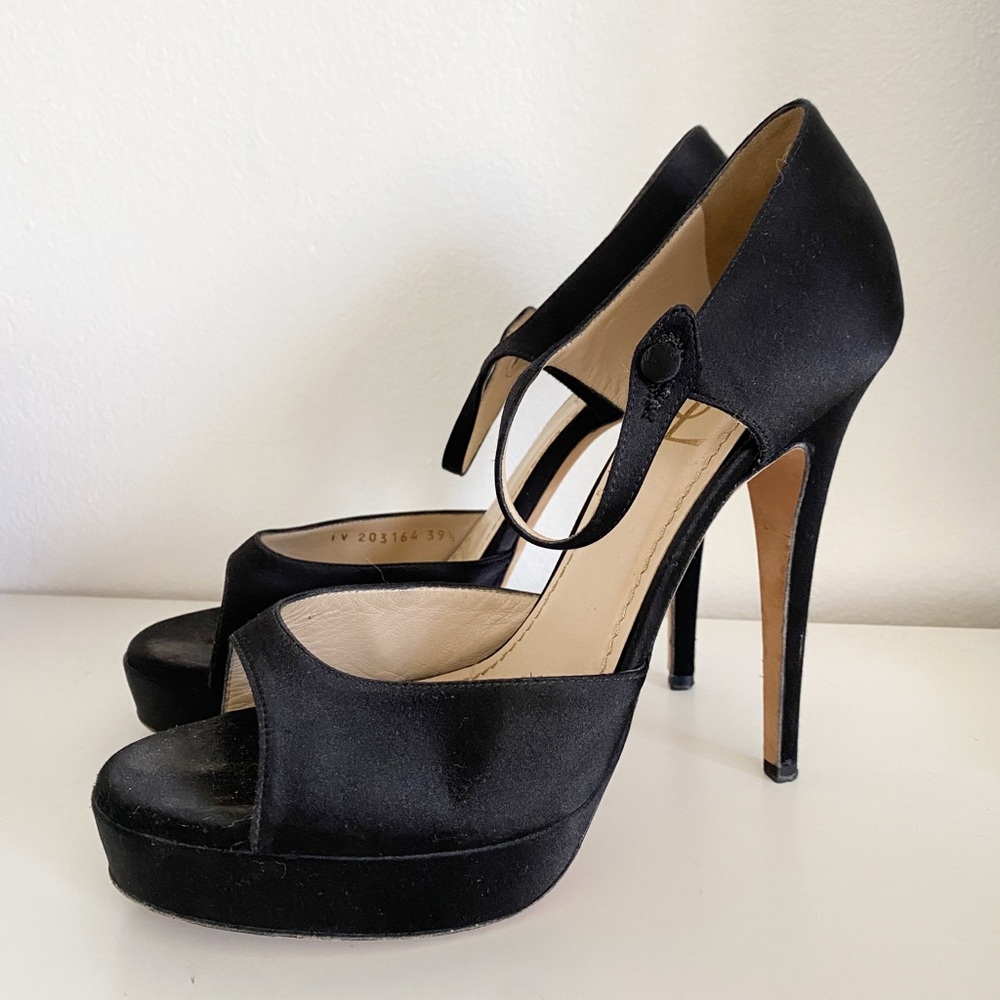 YSL Satin Mary Jane Pumps 39.5 EU/ 9-9.5 US